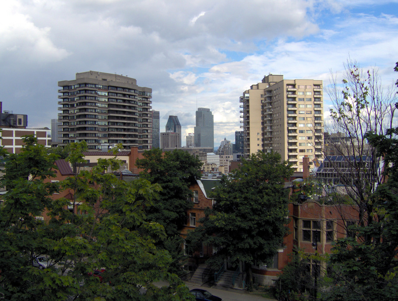 Here's a view looking towards downtown from the front steps of the Montreal General Hospital, where I've had the misfortune of spending a good deal of time lately on account of my old man's health problems. 

It's okay, though - he's doing much better now.  lol